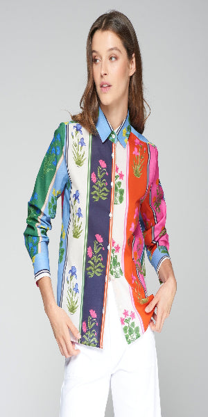 Shirt with colored vertical stripes and printed flowers. Front fastening with shirt buttons. Long sleeves with cuffs.

100% cotton