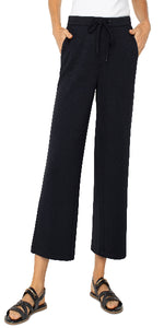 25'' Inseam
Mid-rise
10" Front rise; 19-1/2" Leg opening
Pull-on
Color: Blk
Wide leg crop
Elastic waistband with tie front
Slant front pockets; No back pockets